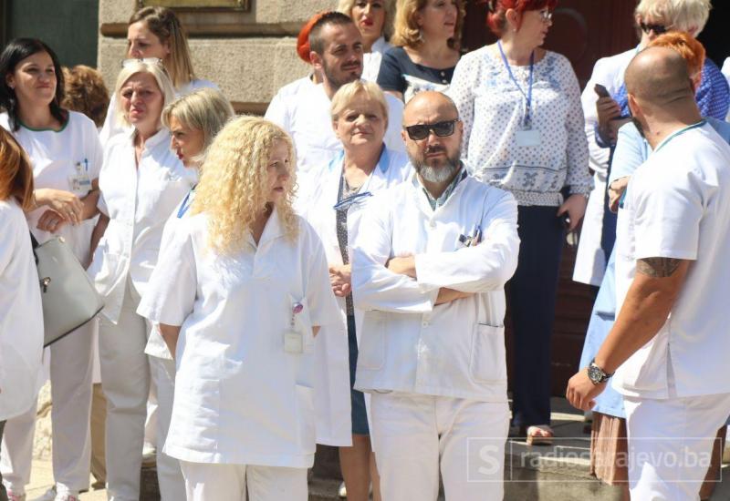 Nezadovoljstvo zdravstvenih radnika se nastavlja: Štrajk u KS nema ni cijepljenja